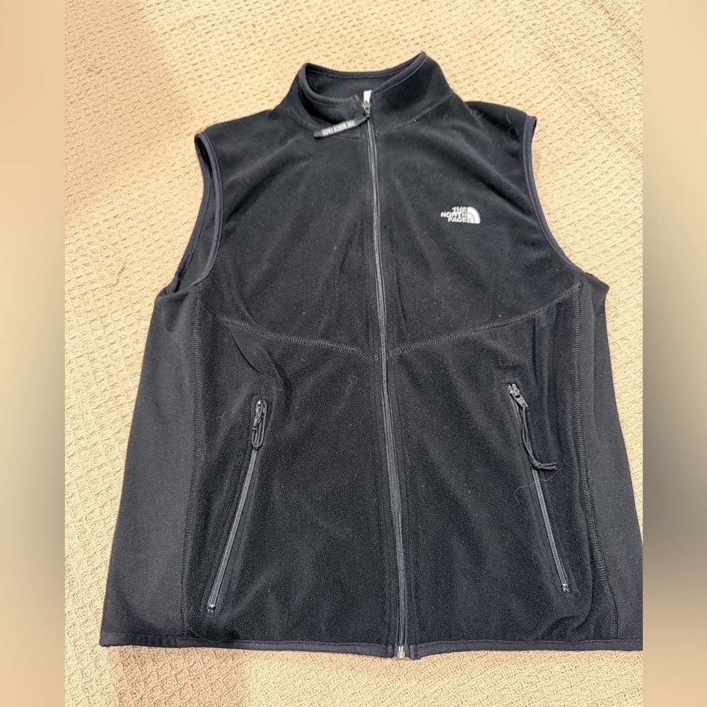 The North Face Midnight Black Sleeveless Jacket - Picture 2 of 5